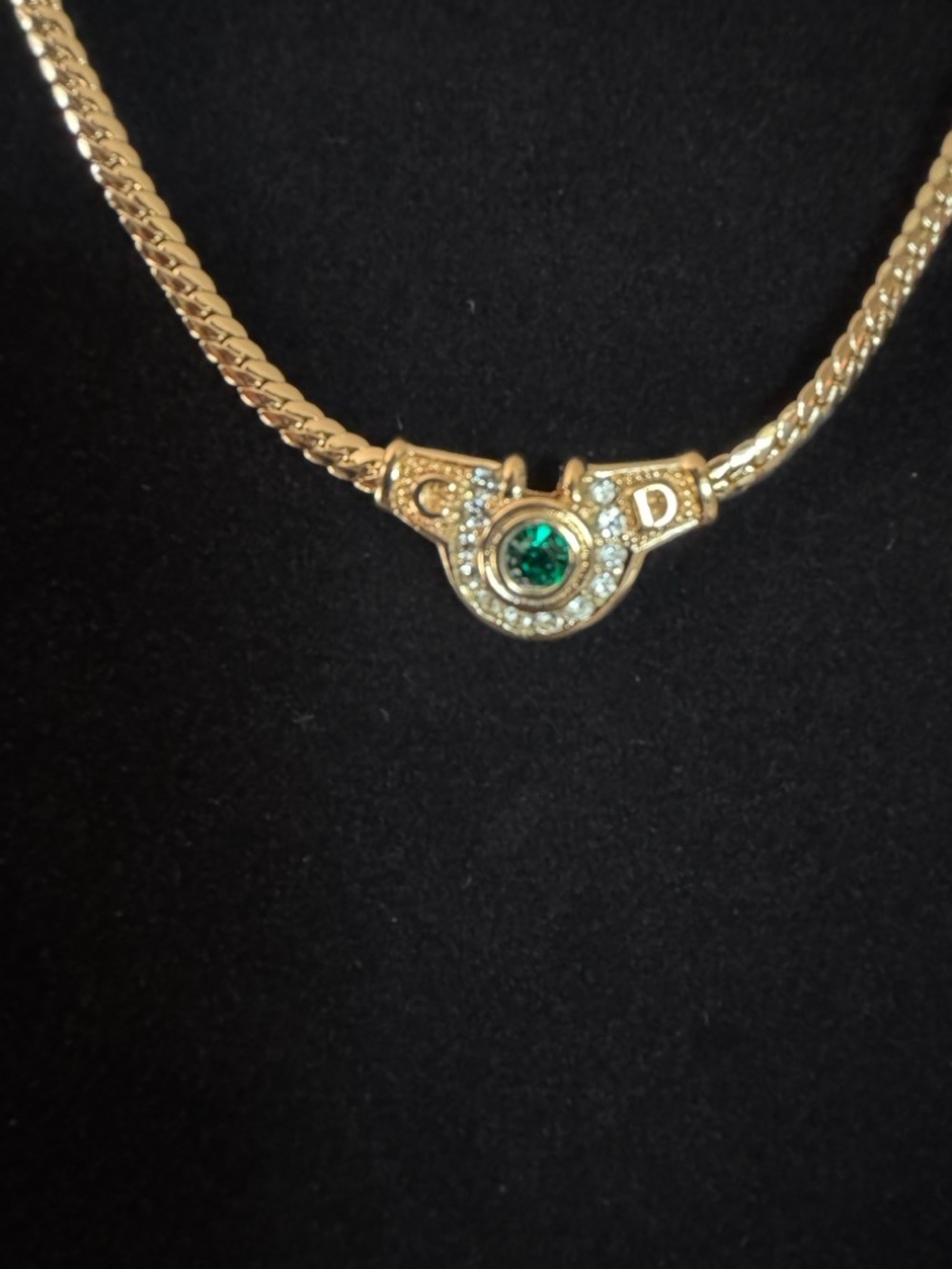 Christian DIOR Rhinestone Necklace Green Gold Plated Flat Herringbone Chain 17” - Picture 6 of 11
